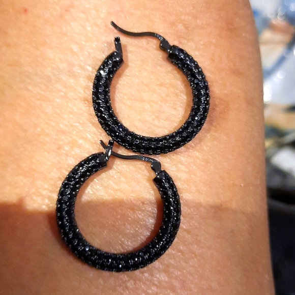 BLACK AUTHENTIC SPINEL  SEXY NAUGHTY TENNIS EARRINGS HOOPS RHODIUM OVER STERLING - Picture 2 of 9